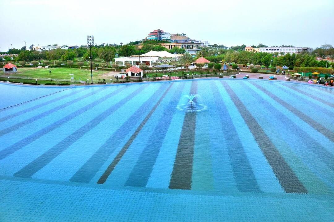 Dreamworld Resort, Hotel & Golf Course, Karachi