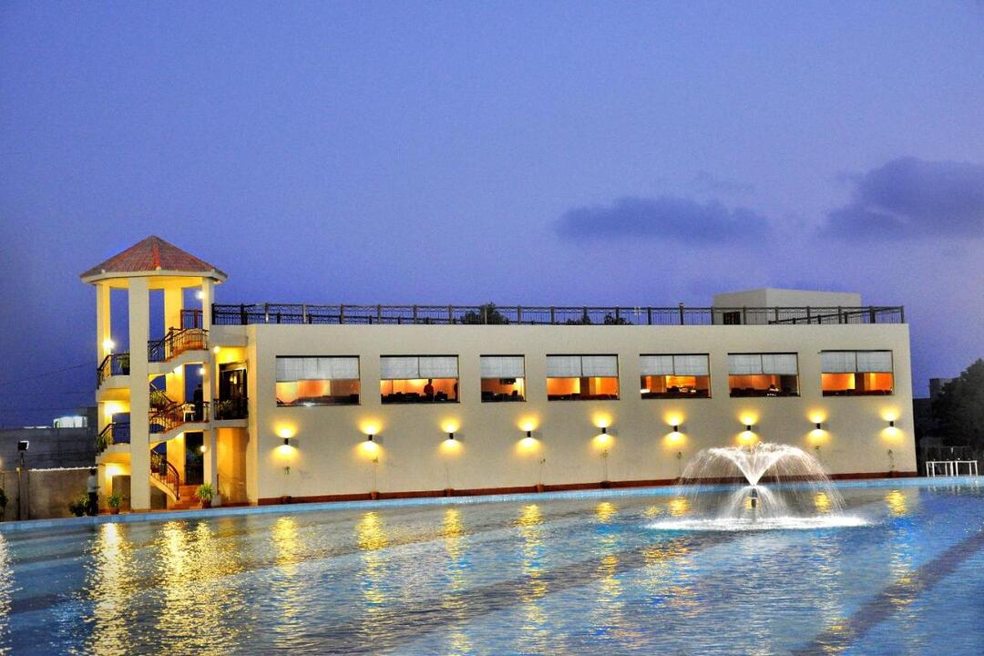 Dreamworld Resort, Hotel & Golf Course, Karachi