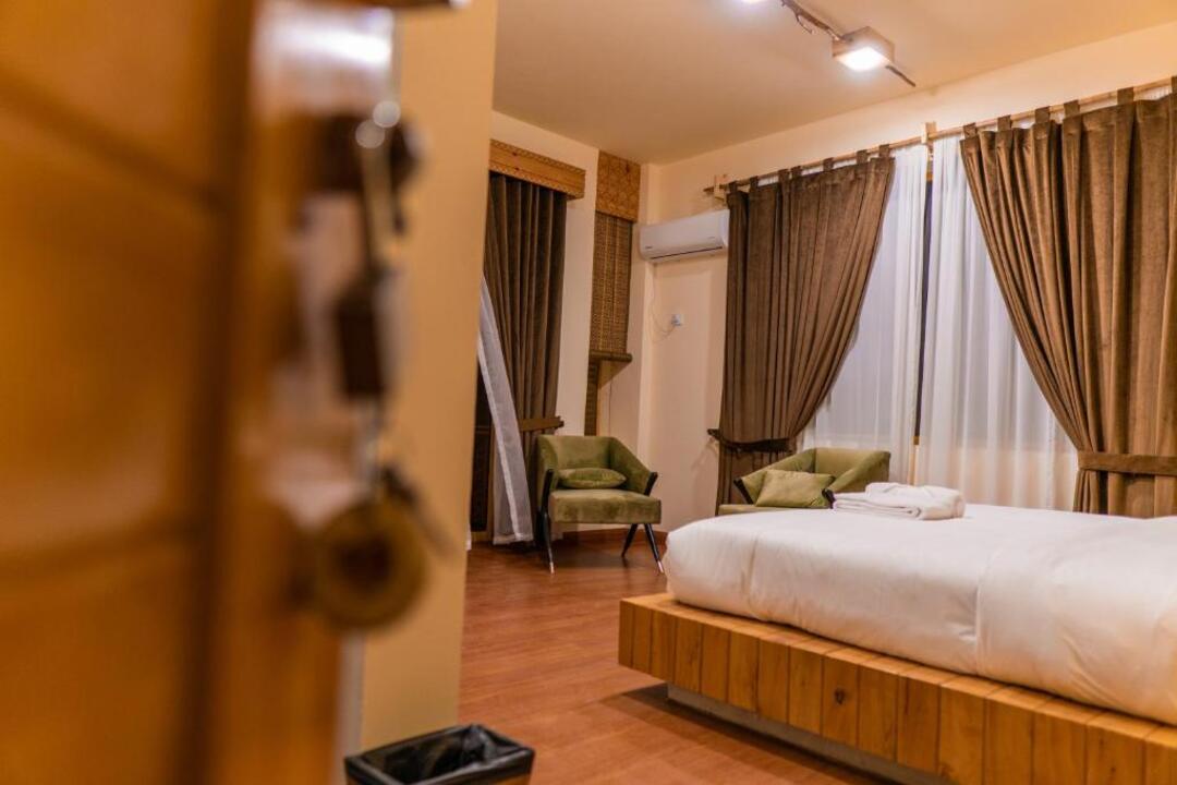 Dumani Nagar Hotel & Resort