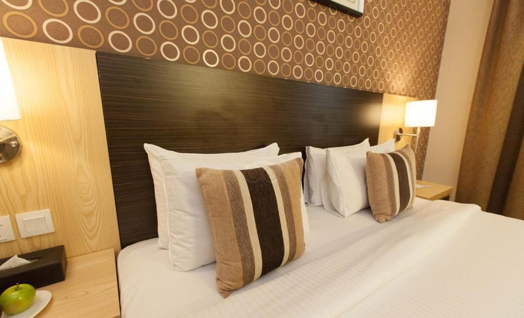 Fortune Karama Hotel