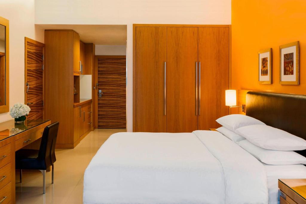 Four Points by Sheraton Bur Dubai