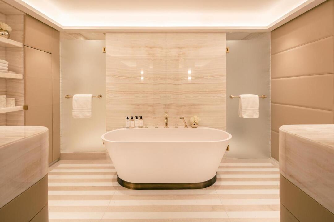 Four Seasons Hotel London at Park Lane
