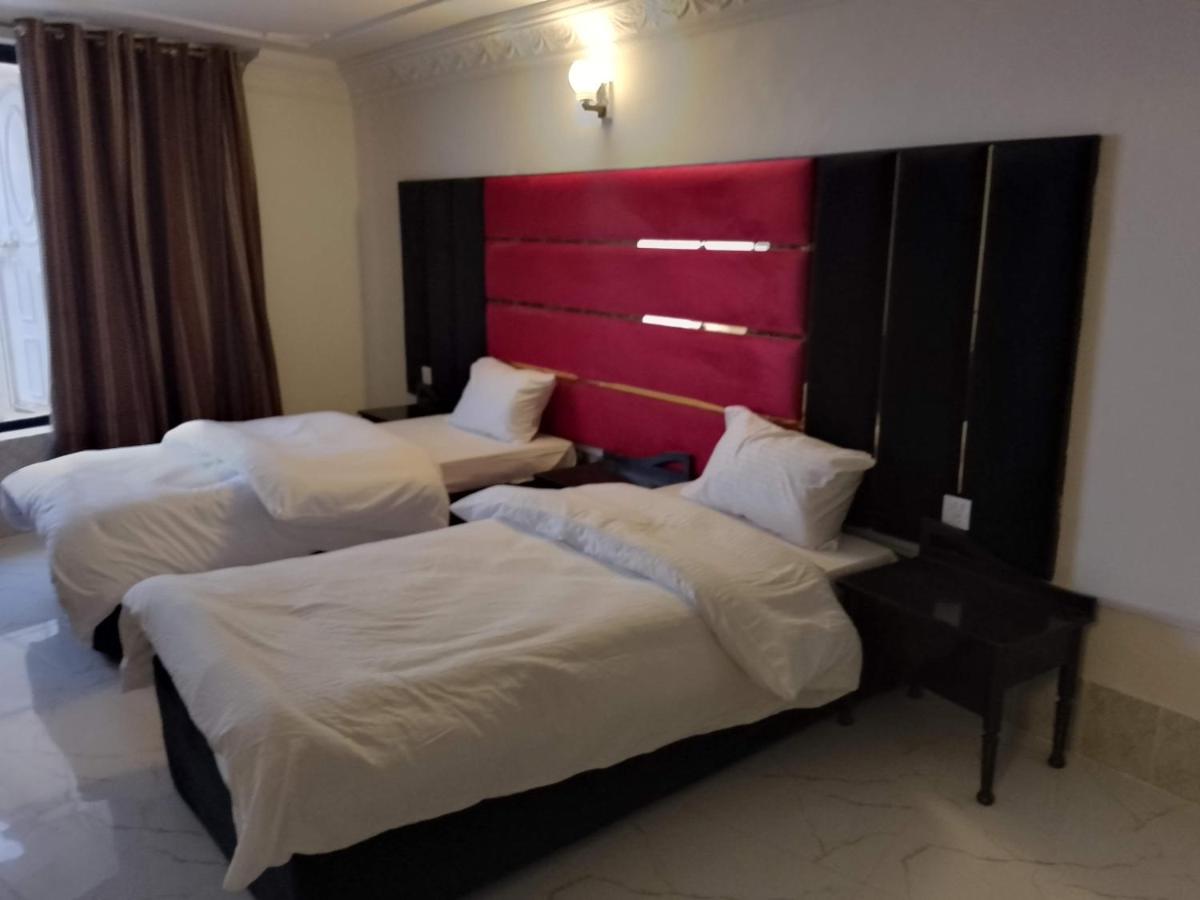 Grand Heights Hotel, Murree