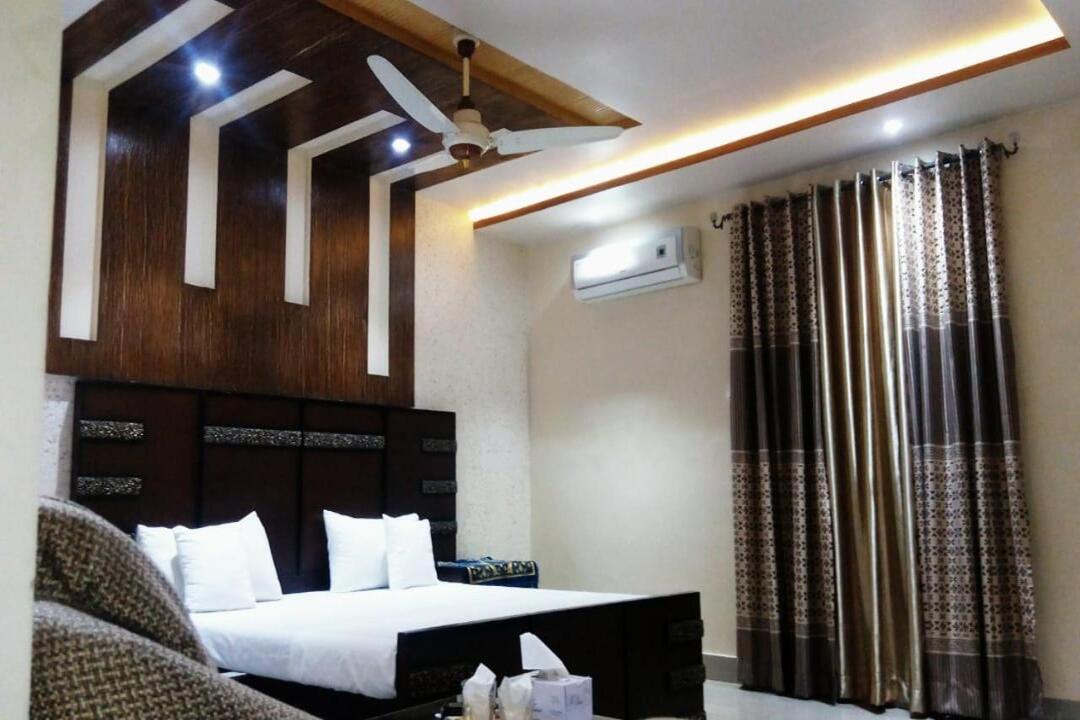 Grand Palace Hotel Lahore