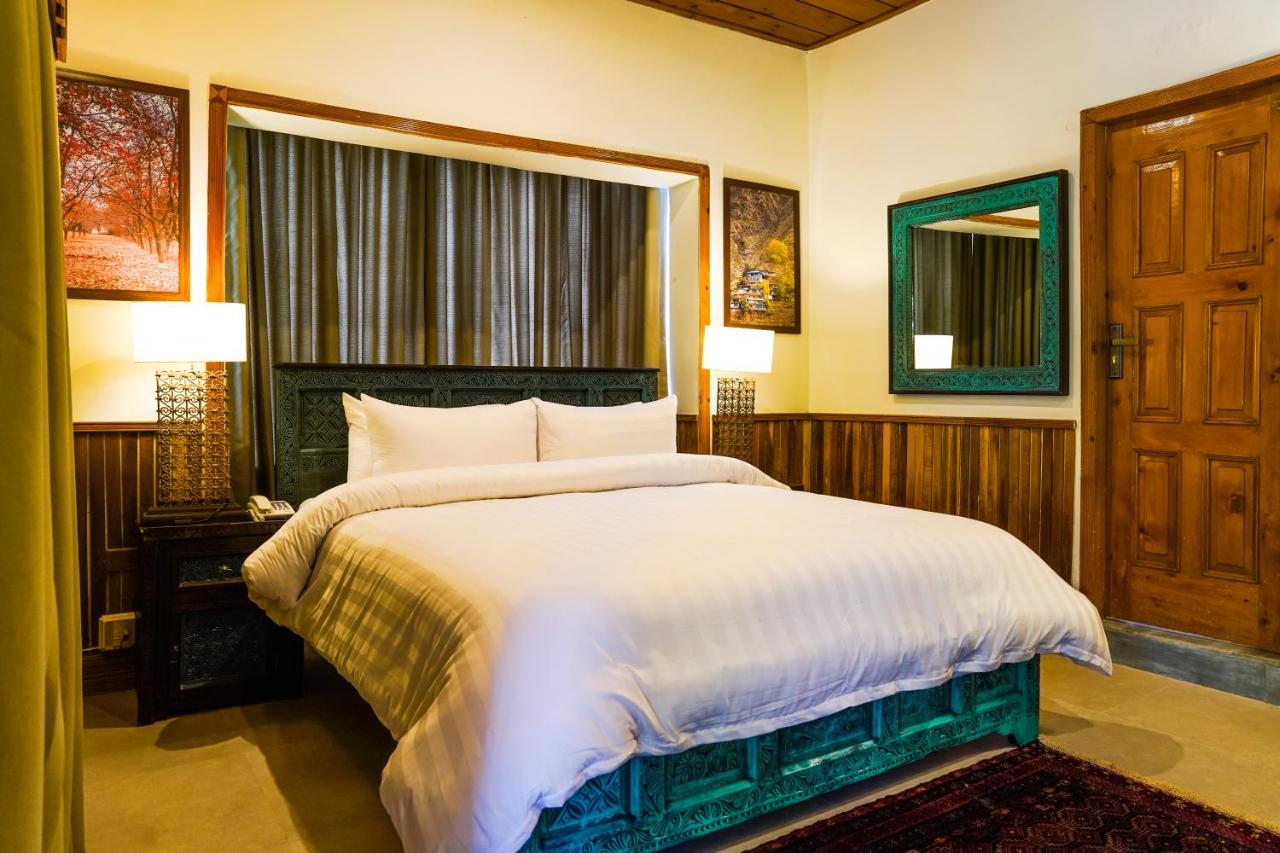 Greens Hotel By Roomy, Kalam