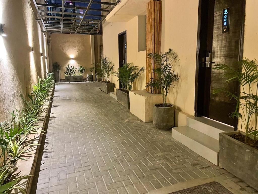 Hamsun Shahrah-e-Faisal