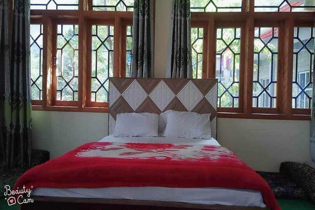 Hikal Guest House