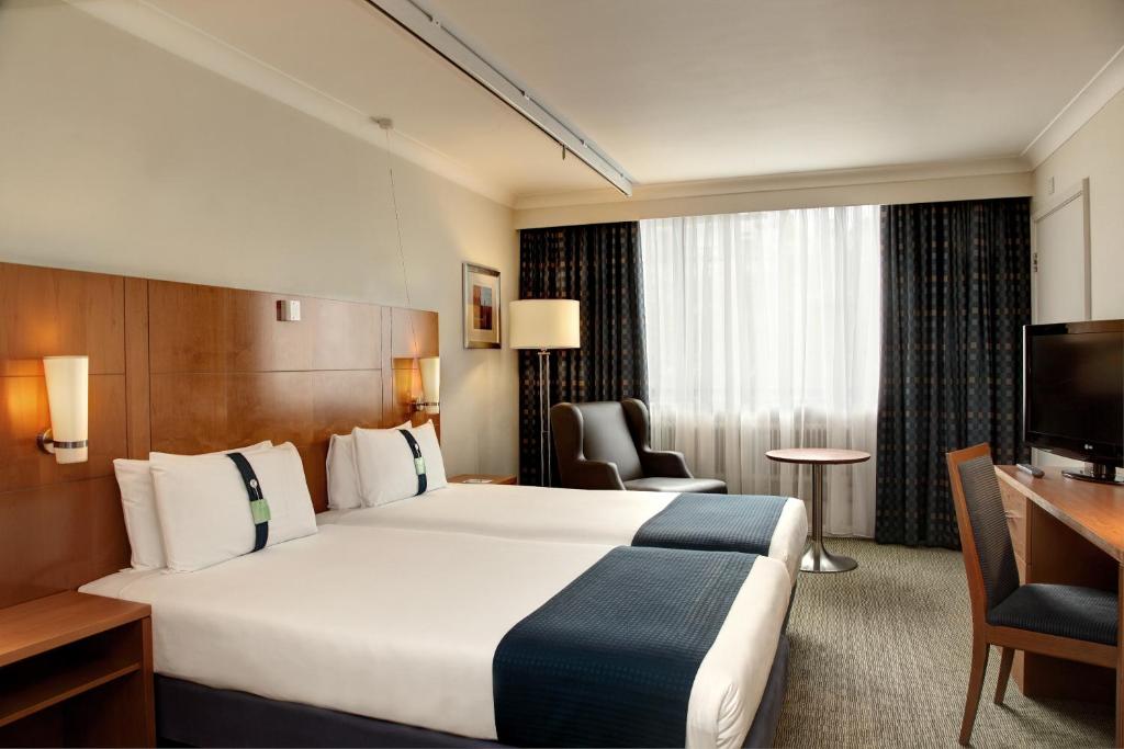 Standard Twin Room - Disability Access