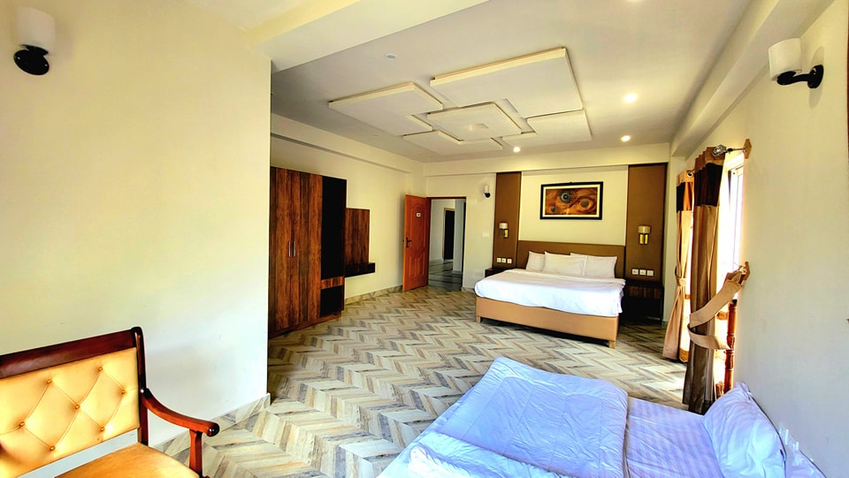 HOTEL 22,  Batakundi