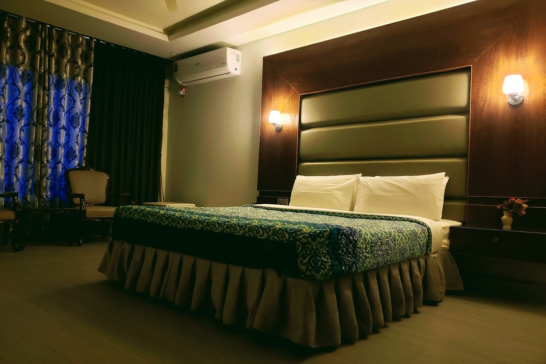 Modern VIP Room