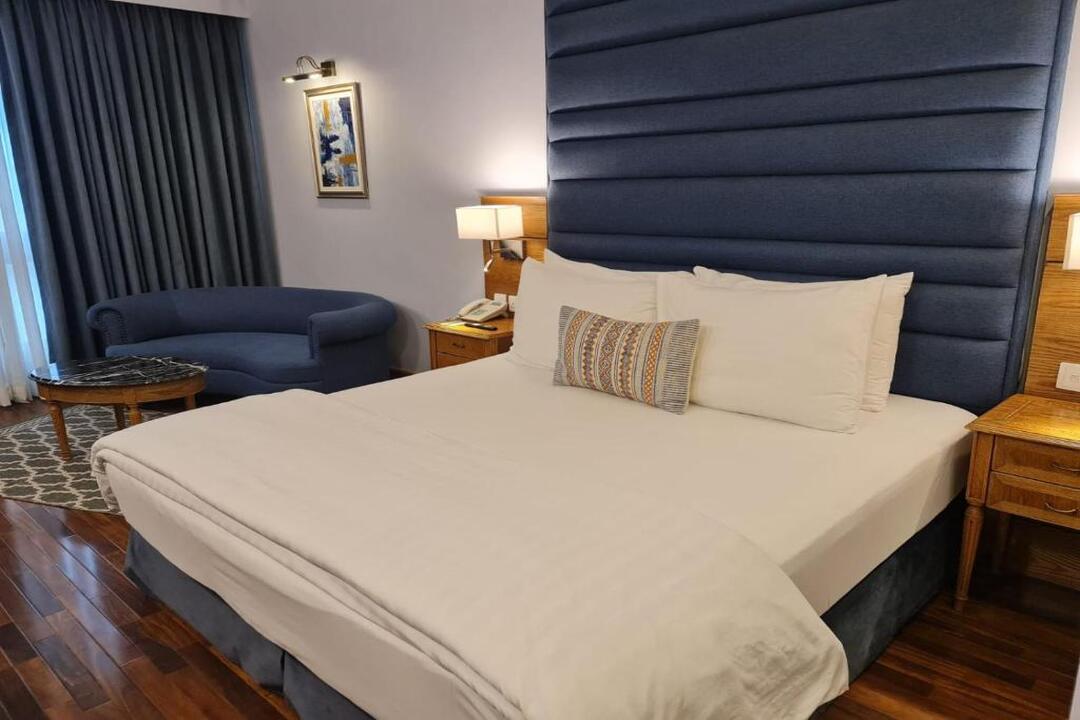 Hotel Crown Plaza, Islamabad