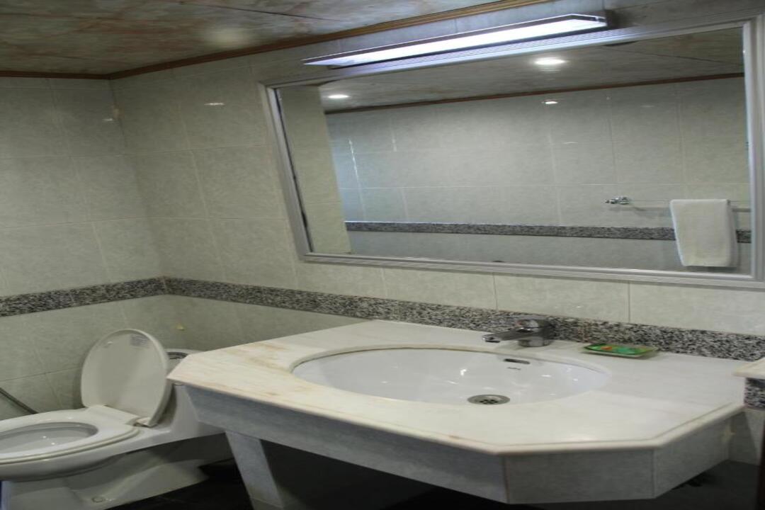 Hotel Galaxy Karachi | Best Hotel in Karachi