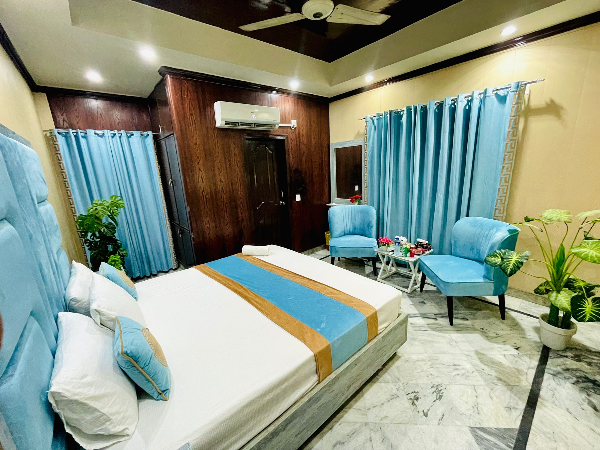 Hotel Johar View