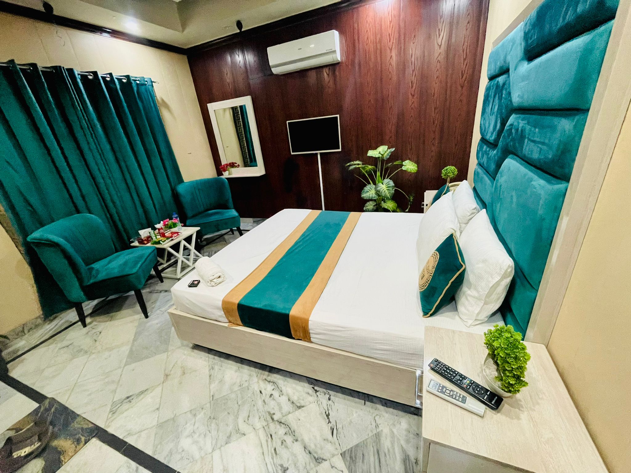 Hotel Johar View