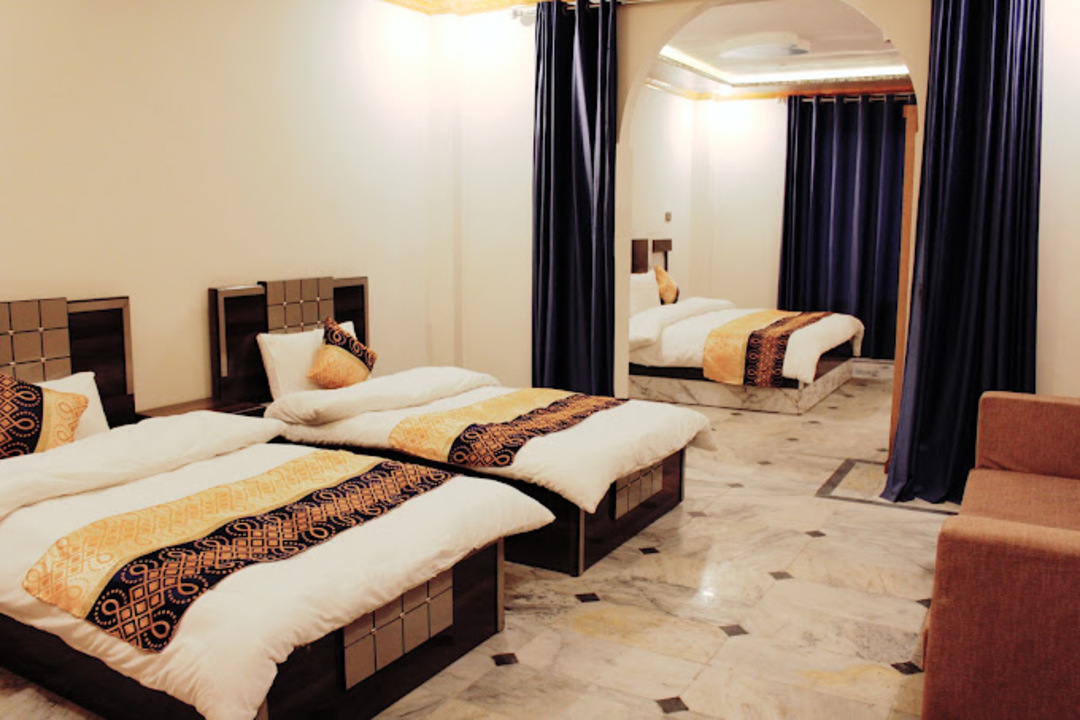 Hotel Malam Jabba Palace