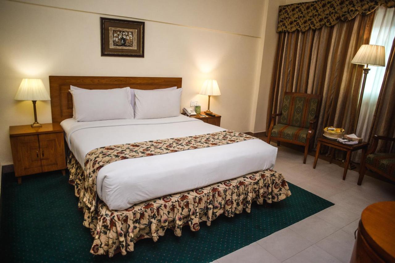 Hotel Mehran, Karachi