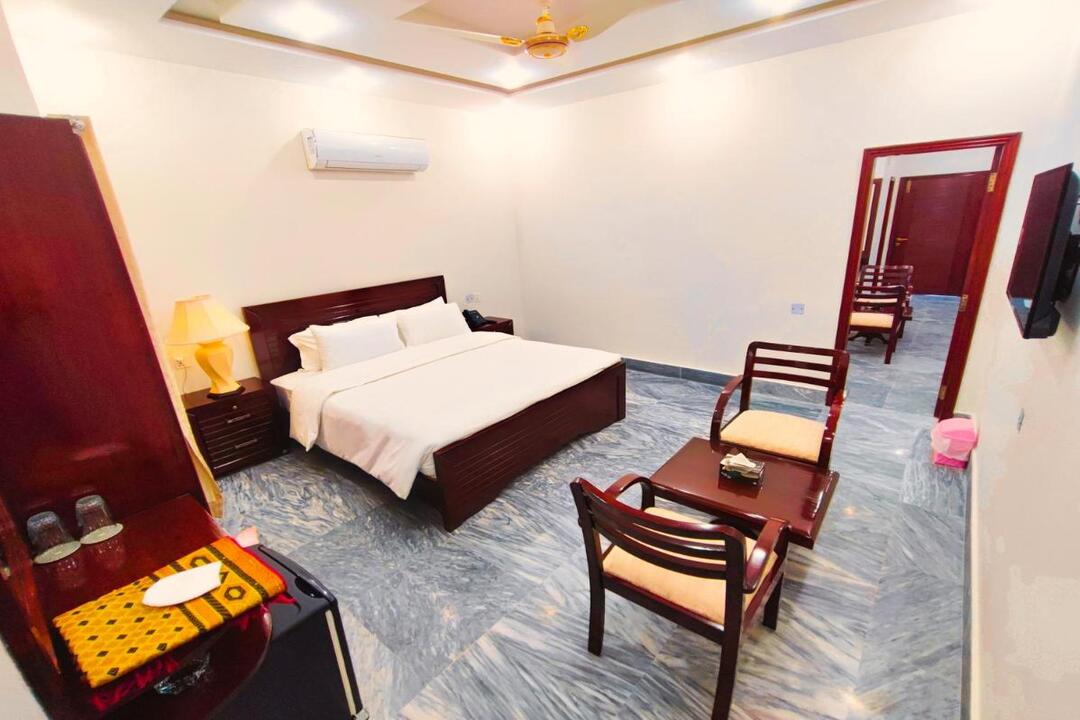 Standard King Room