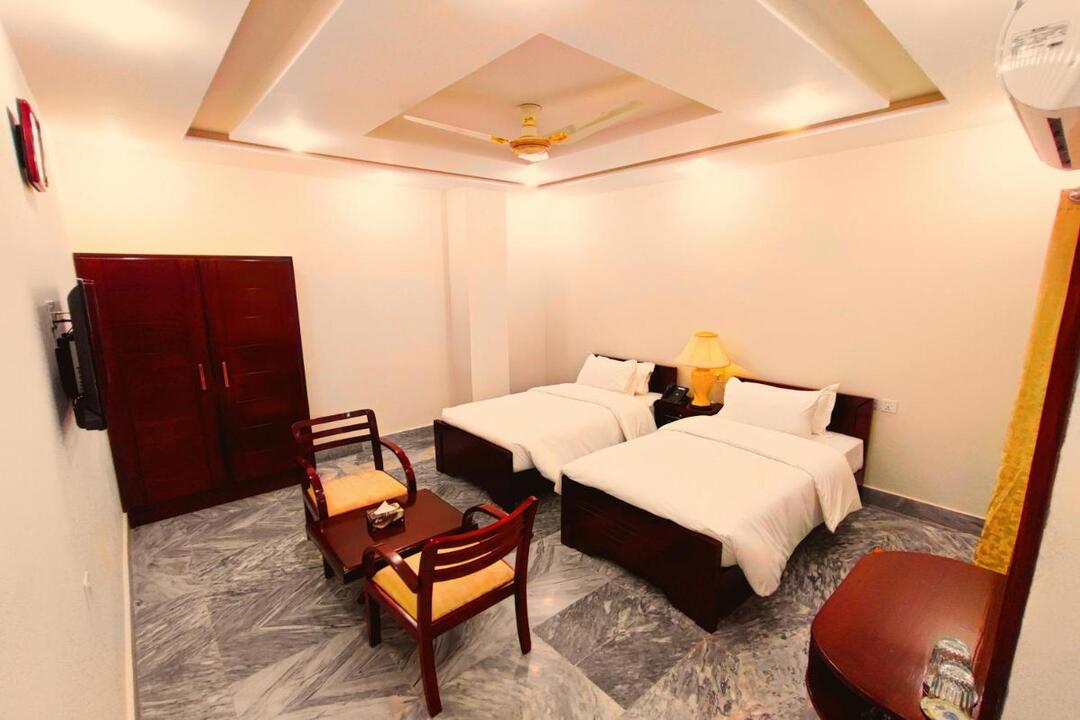 Standard Twin Room