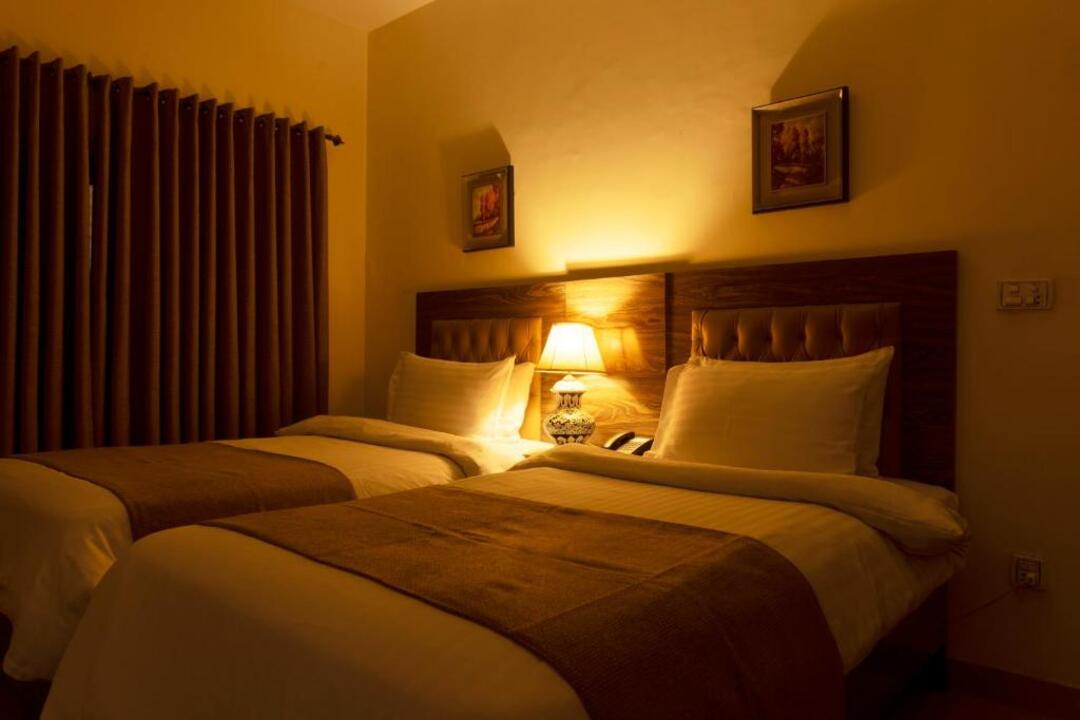 Hotel One Lalazar Multan