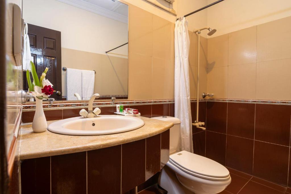 Hotel  One Multan Lalazar