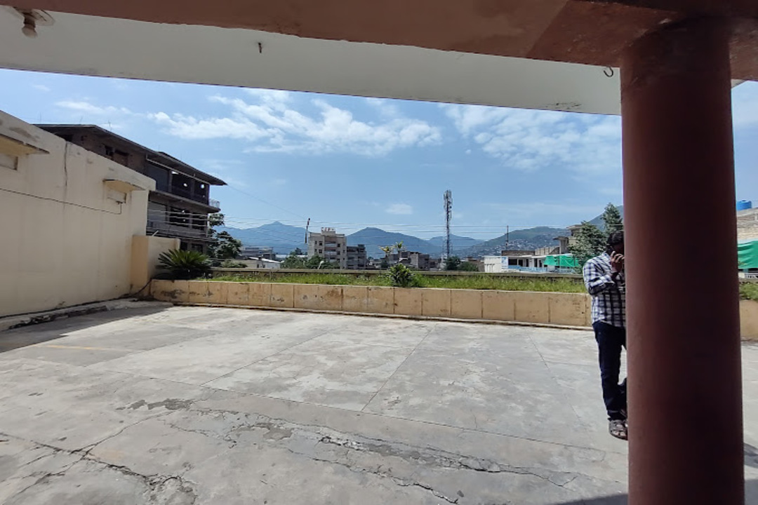 Hotel Pameer