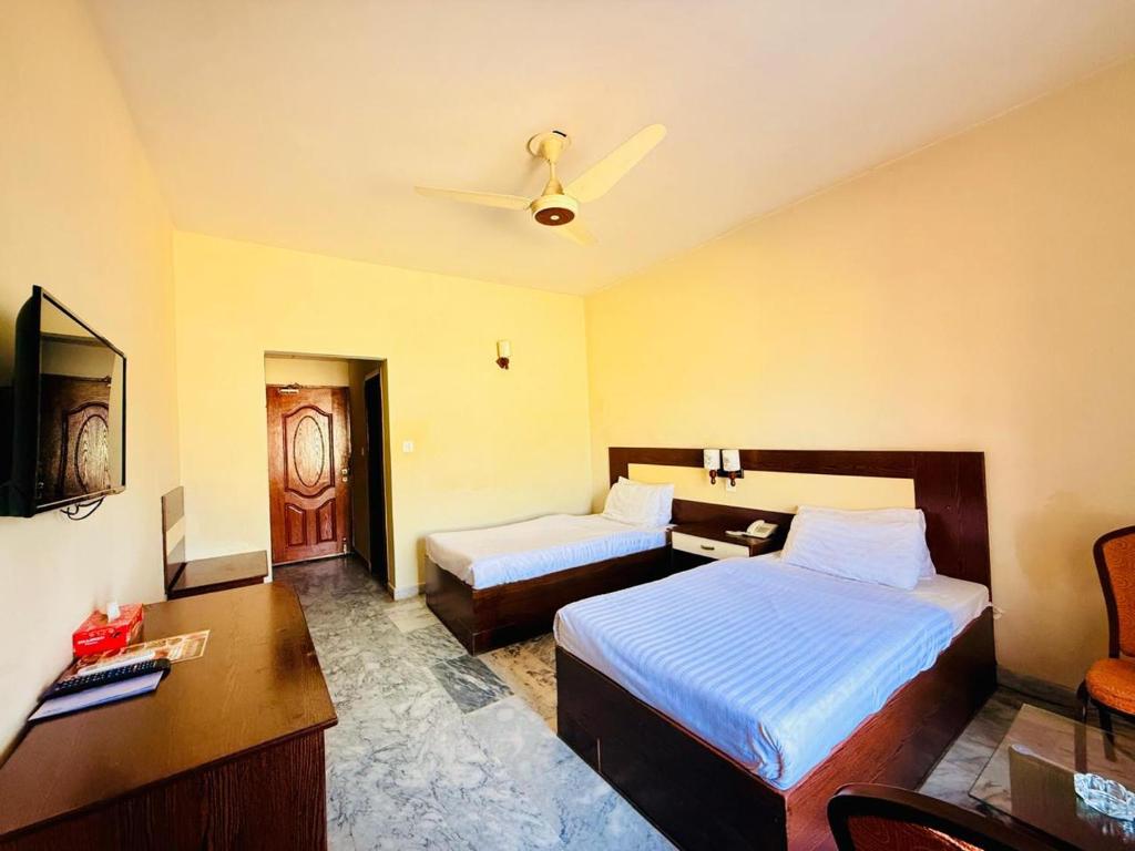 Hotel Pameer