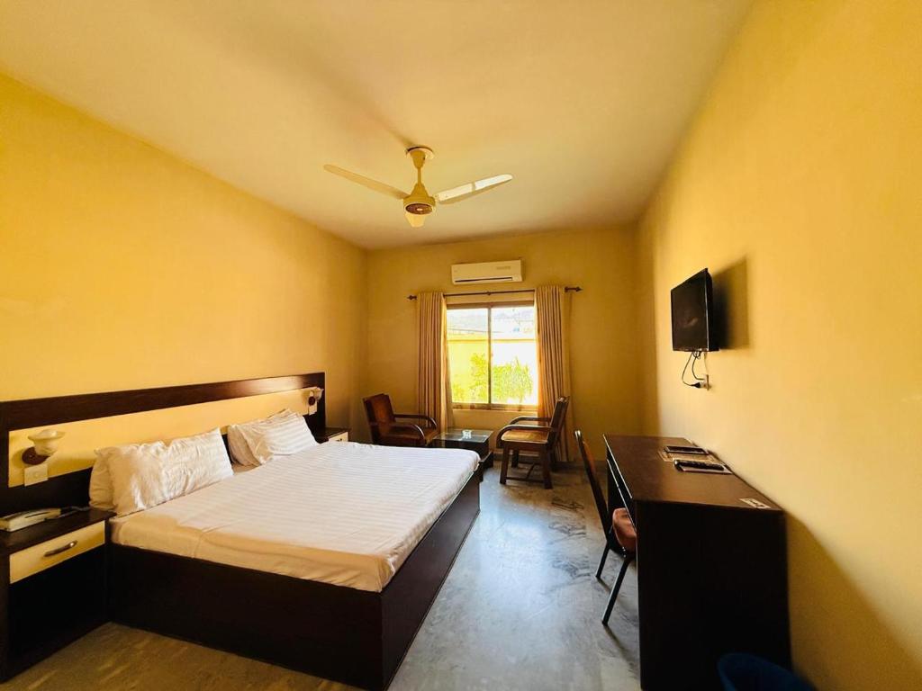 Hotel Pameer