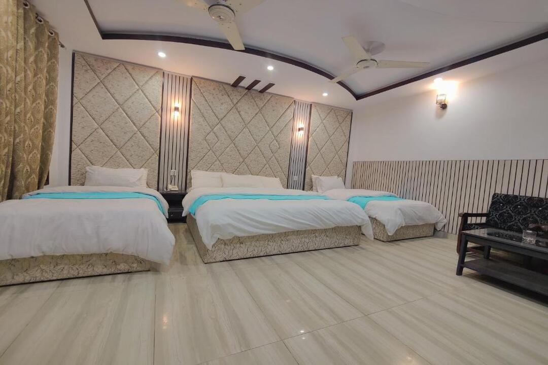 Hotel park way Fizaghat Swat