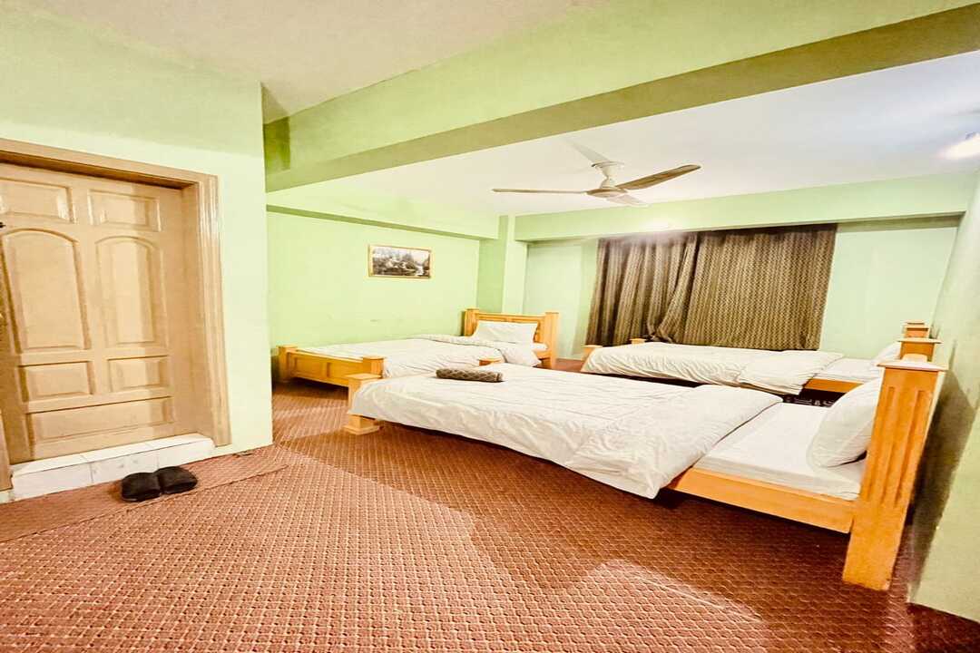 Hotel Royal City Chilas