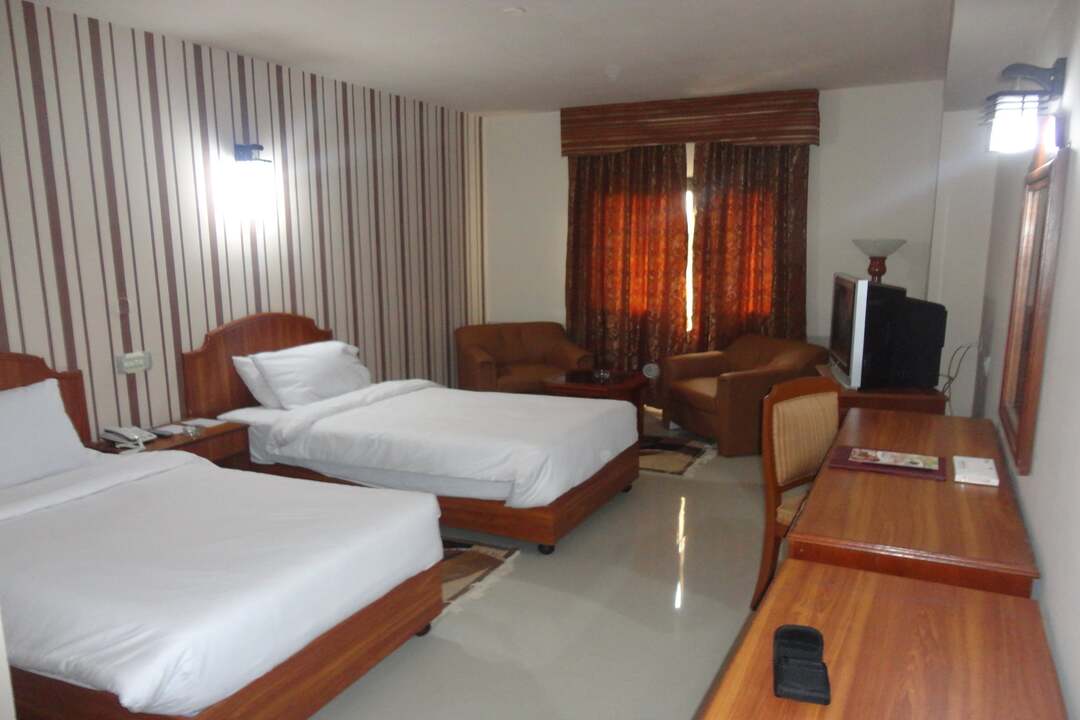 Hotel Sarawan Karachi