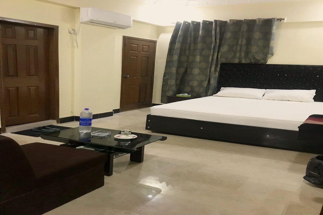 Hotel Second Home, Karachi
