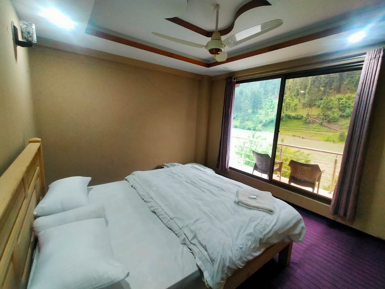 Hotel Sharda Lodge