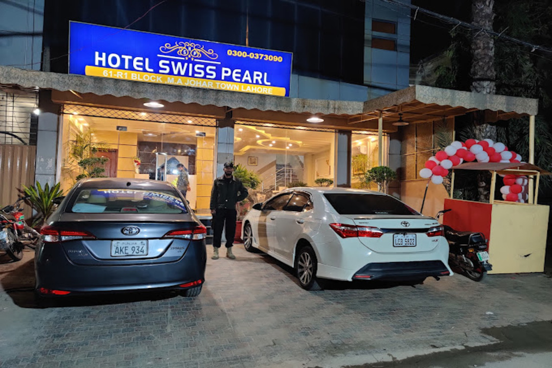 Hotel Swiss Pearl