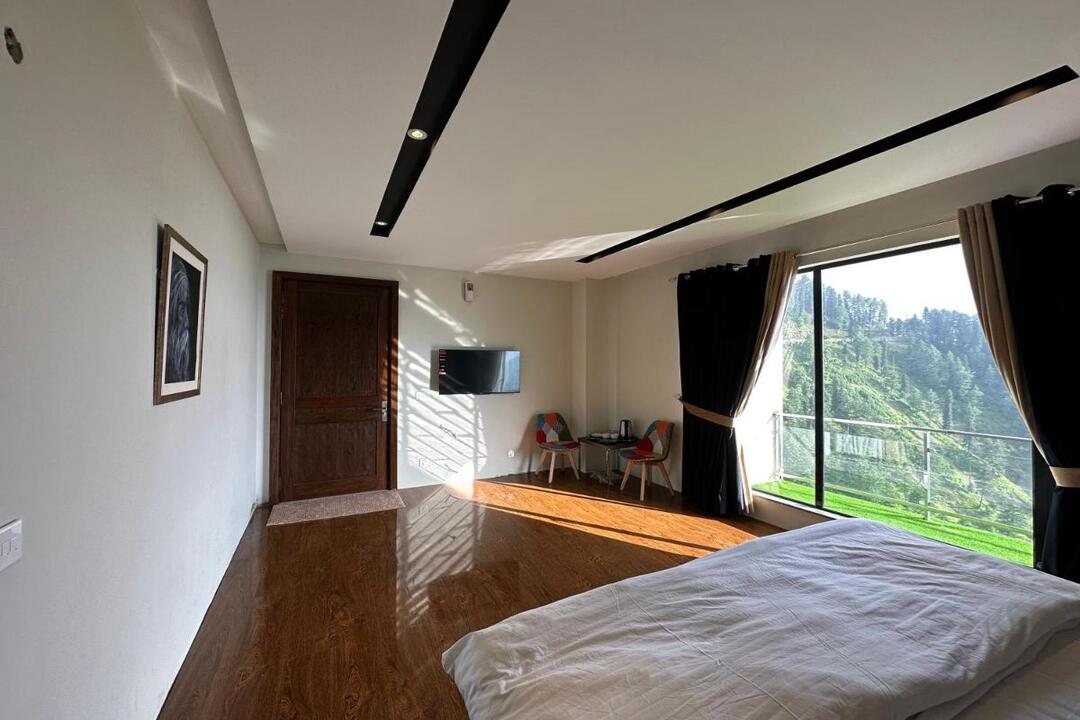 Hotel Tower 92, Nathia Gali