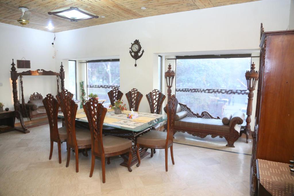 Hotel Zea Care Johar Town Lahore