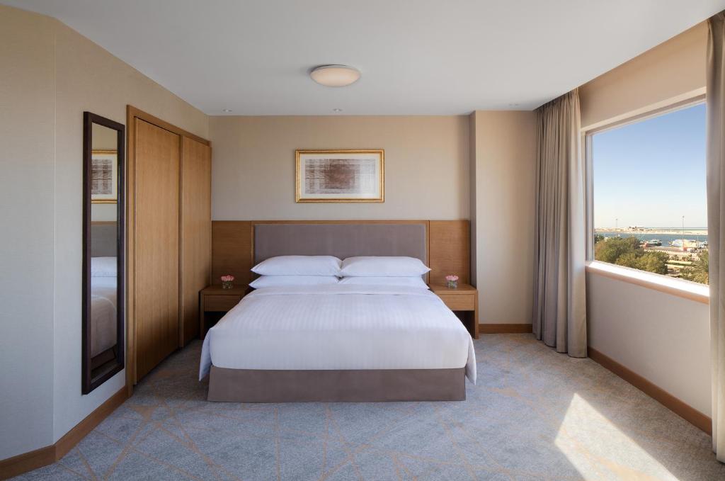 Hyatt Regency Galleria Residence Dubai