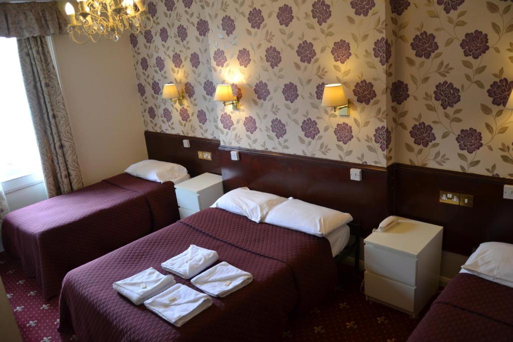 Hyde Park Court Hotel