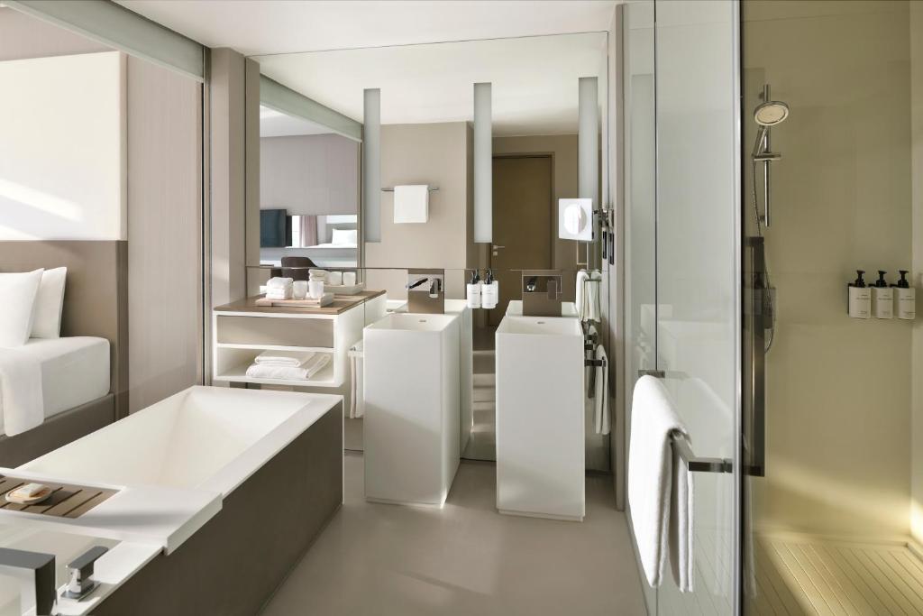 InterContinental Dubai Marina, an IHG Hotel