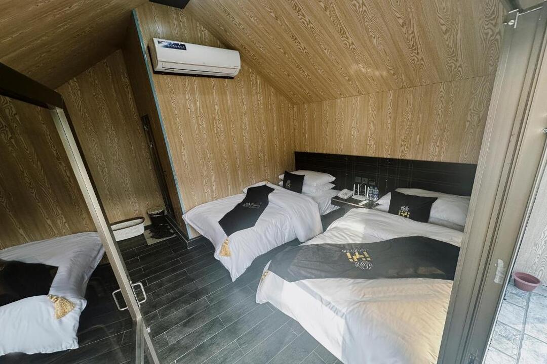 IYI Luxury Inn Swat