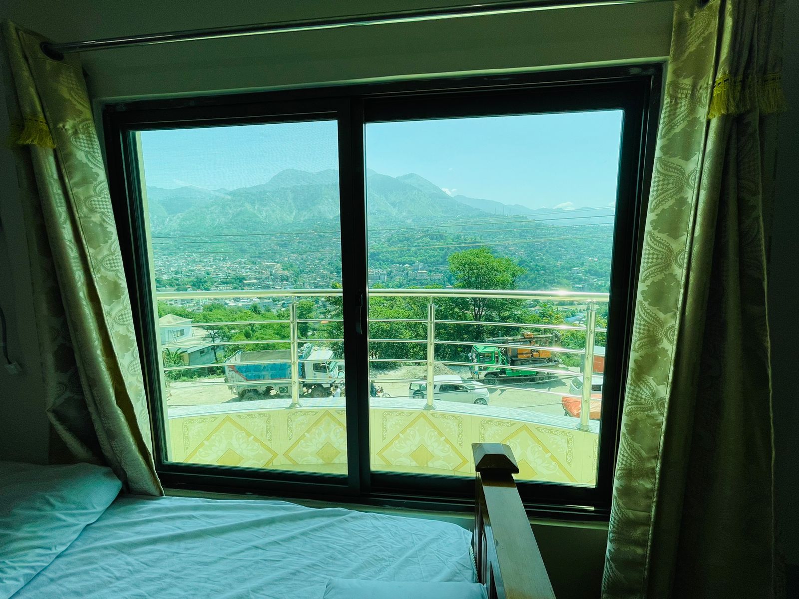 Kashmir Heaven Guest House, Muzaffarabad