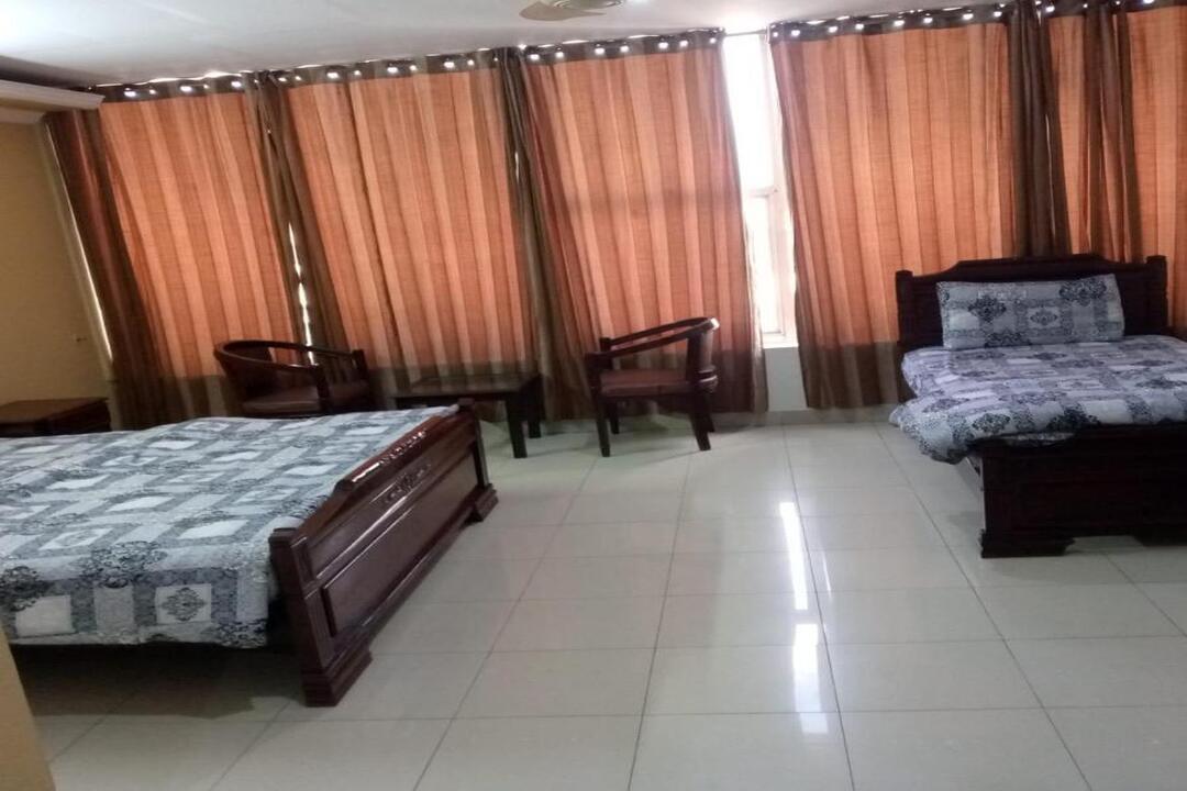 Lotus Inn Guest House, Mirpur