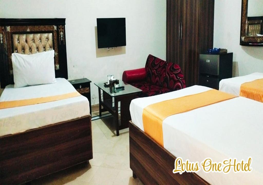 Triple Room