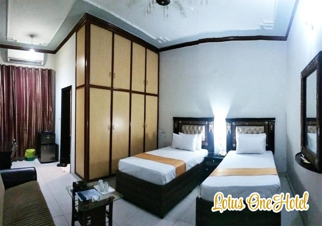 Deluxe Double or Twin Room