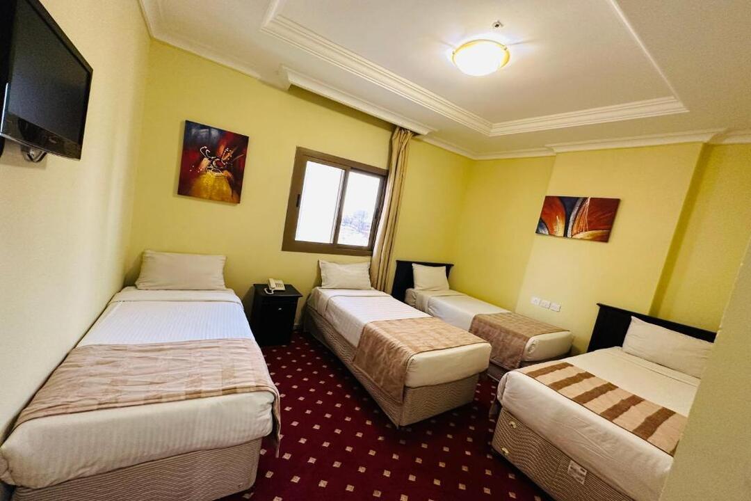 Majd Al Mohagerin Hotel