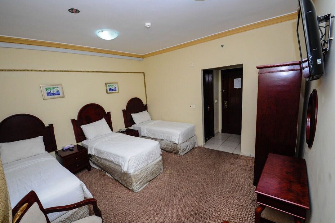 Triple Room