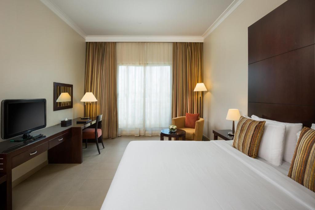 Metropolitan Al Mafraq Hotel