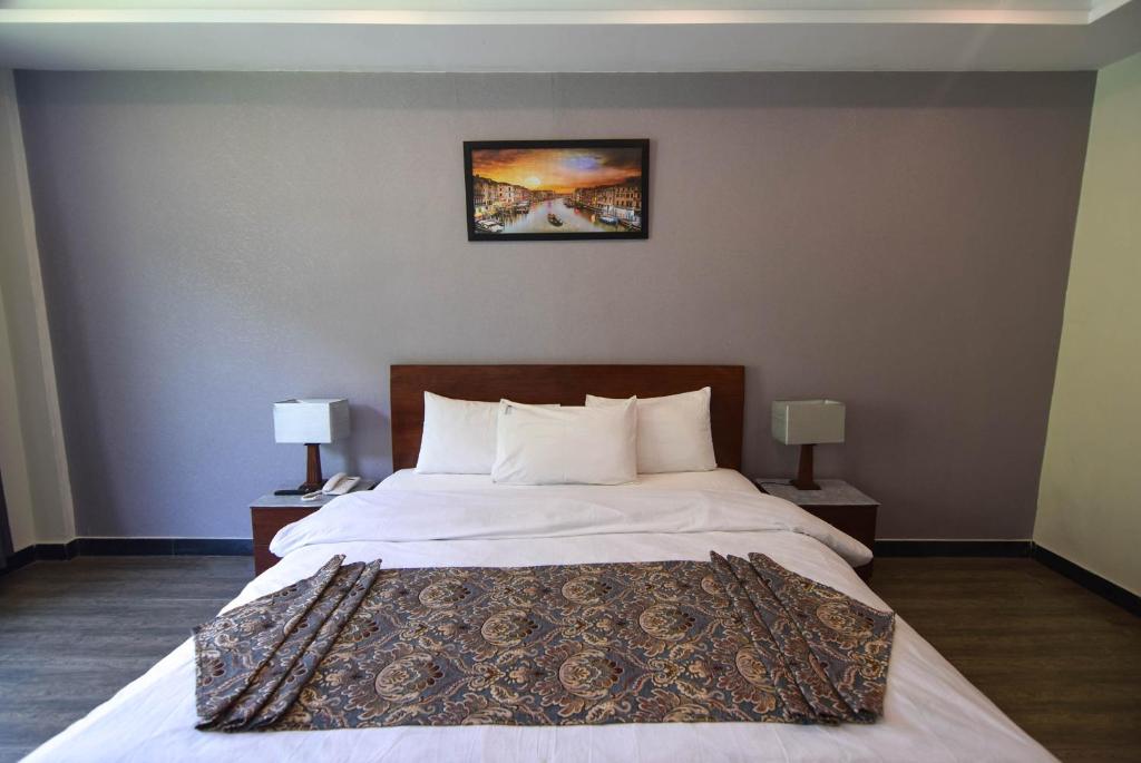 Mount Feast Hotel