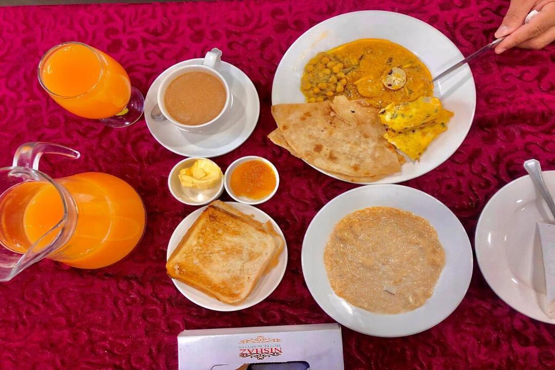 Neshaz Hotel & Suites, Johar Town Lahore