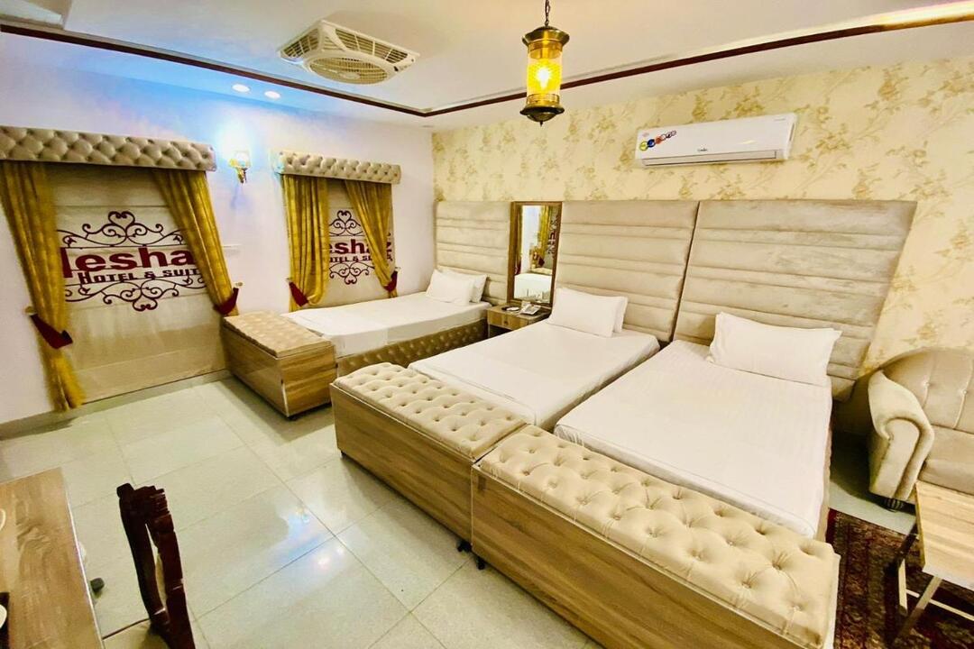 Quad Room