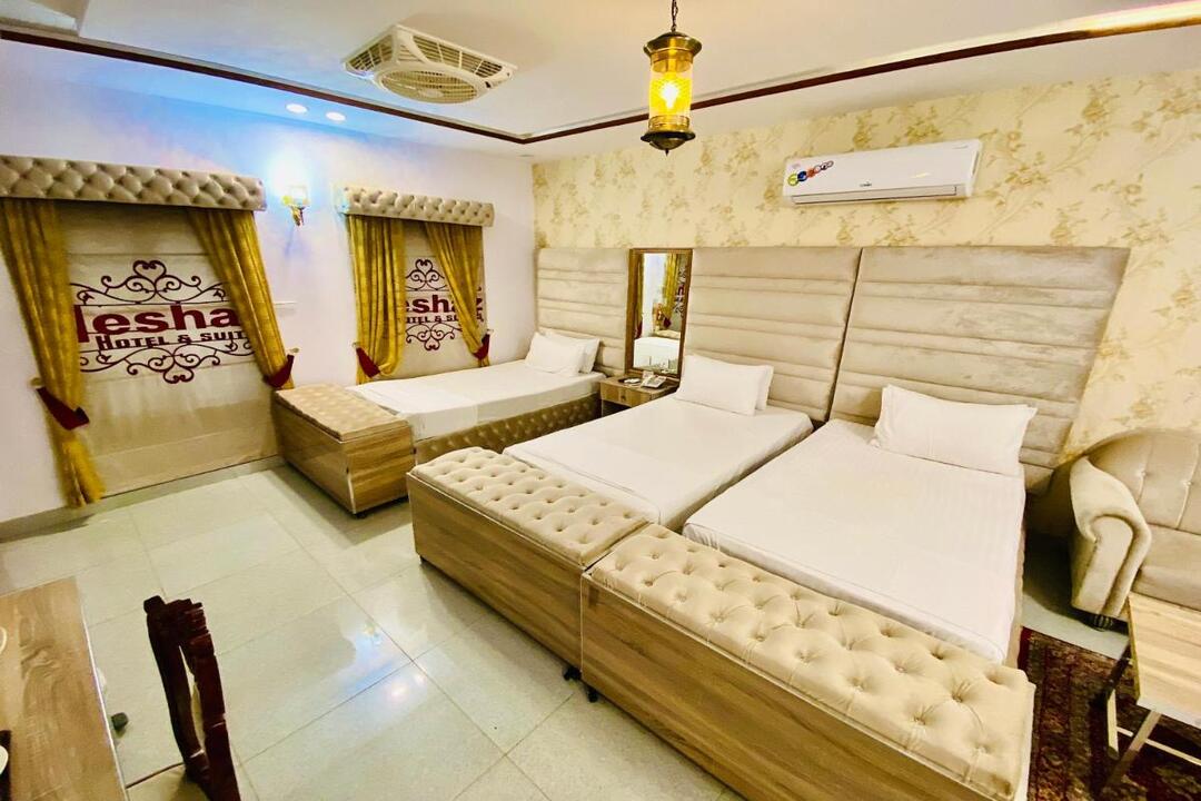 Quad Room